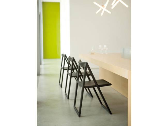 Стул пластиковый складной Enjoy черный 490х500х775 мм Стул пластиковый складной Enjoy черный 490х500х775 мм