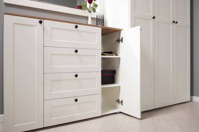 Два платяных шкафа Остин и комод с зеркалом цвет белый шагрень/дуб крафт золотой