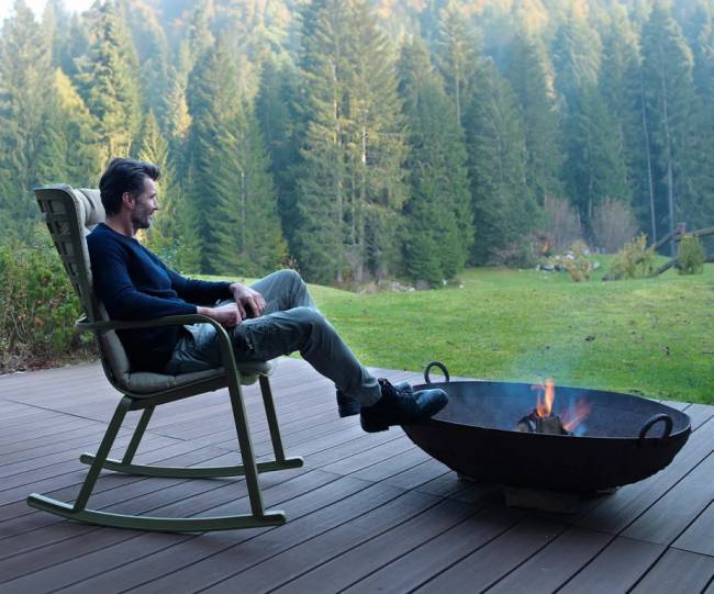 Кресло-качалка пластиковое с подушкой Folio агава, бежевый 720х810-925х1190-1125 мм Кресло-качалка пластиковое с подушкой Folio агава, бежевый 720х810-925х1190-1125 мм