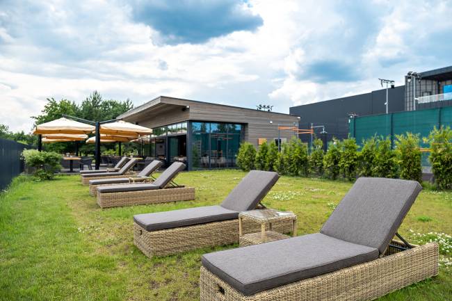 "Рим" шезлонг с подушкой, цвет соломенный "Рим" шезлонг с подушкой, цвет соломенный