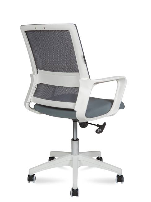 Кресло офисное / Бит LB / белый пластик / черная сетка / черная ткань