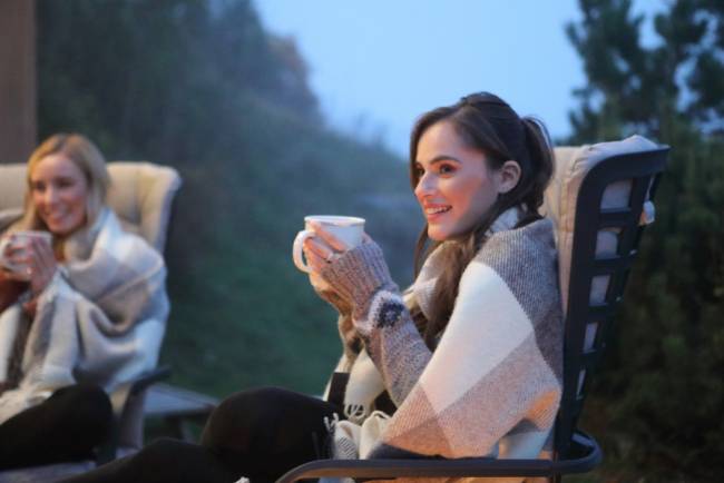 Кресло-качалка пластиковое с подушкой Folio антрацит, бежевый 720х810-925х1190-1125 мм Кресло-качалка пластиковое с подушкой Folio антрацит, бежевый 720х810-925х1190-1125 мм